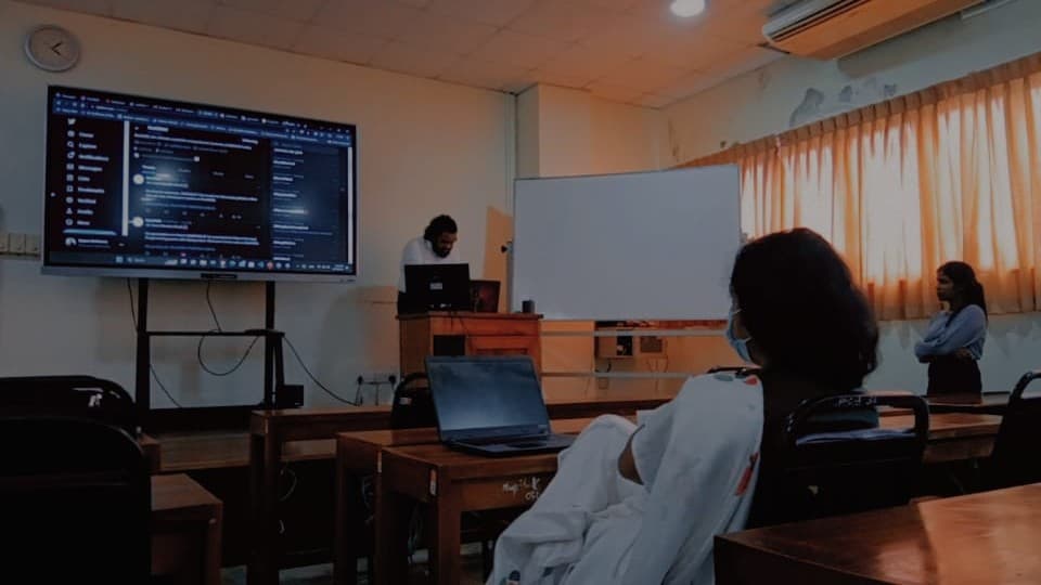 Presenting NotifIBM on the big screen at an NIBM seminar